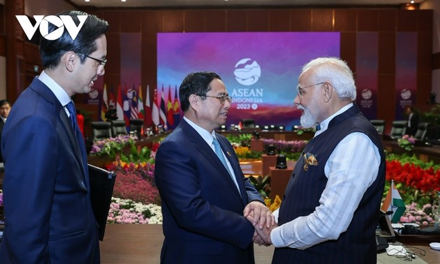 Premierminister Pham Minh Chinh trifft Spitzenpolitiker der Länder und UN-Generalsekretär