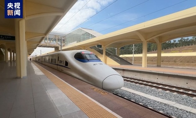 China eröffnet die erste Hochgeschwindigkeitsbahnstrecke zur Grenze Vietnams