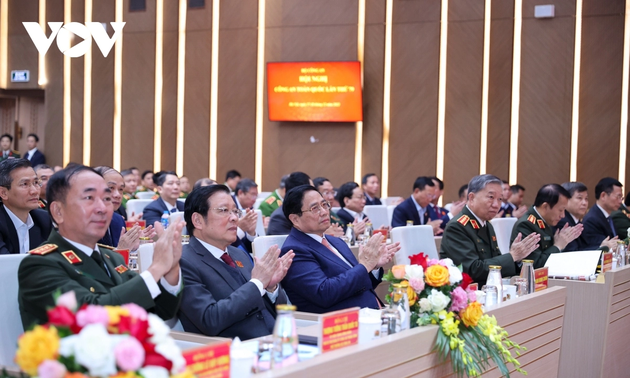 Premierminister Pham Minh Chinh nimmt an Polizei-Konferenz teil