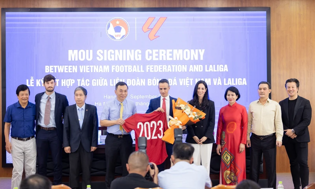 VFF und La Liga eröffnen Trainingskurs für 40 vietnamesische Fußballtrainer
