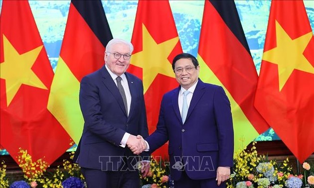 Premierminister Pham Minh Chinh führt Gespräch mit dem deutschen Bundespräsidenten Frank-Walter Steinmeier