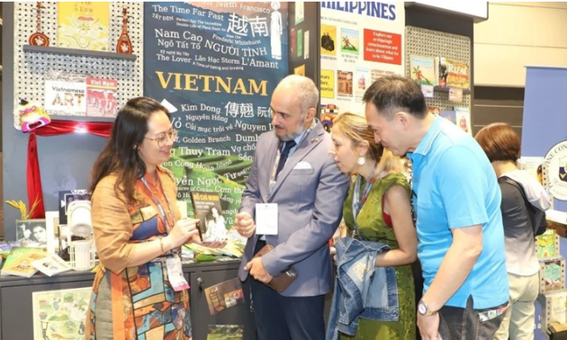Buchmesse – Kulturbrücke zwischen Vietnam und Hongkong (China)
