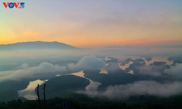 Le lac Tà Dùng, la «baie d’Halong» des Hauts plateaux