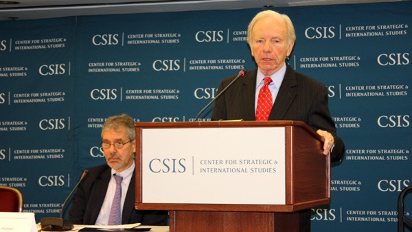 TNS Mỹ Joe Liberman: Đòi hỏi chủ quyền của Trung Quốc trên Biển Đông là quá rộng