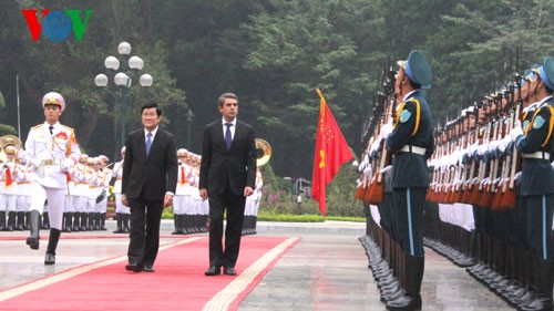 Lãnh đạo Đảng, Nhà nước tiếp Tổng thống Bulgaria Rosen Plevneliev thăm chính thức Việt Nam