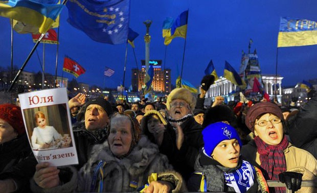 Đằng sau việc Ukraine từ chối ký thoả thuận hợp tác với EU