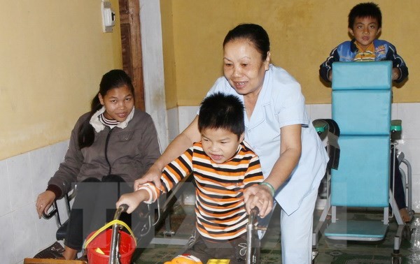 Đà Nẵng: Chương trình giao lưu "Chung tay chia sẻ nỗi đau da cam" 