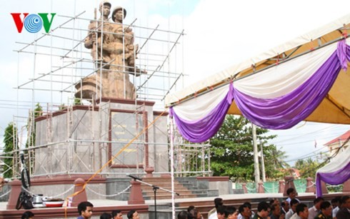 Campuchia trùng tu Đài tưởng niệm Quân tình nguyện Việt Nam