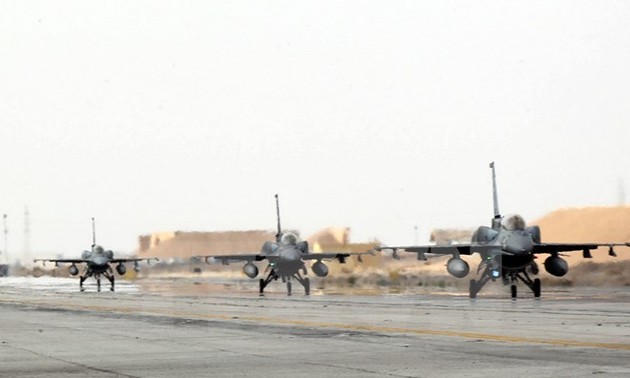 ОАЭ возобновили авиаудары по позициям боевиков ИГ