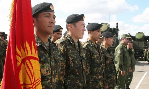 Россия и Киргизия проводят совместные военные учения