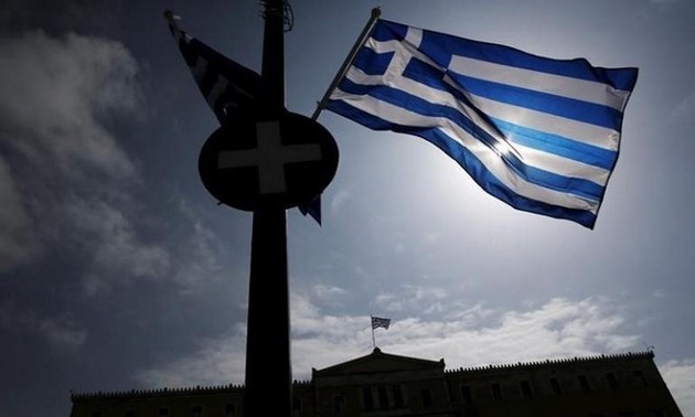 ЕС призвал Грецию выполнить требование международных кредиторов страны