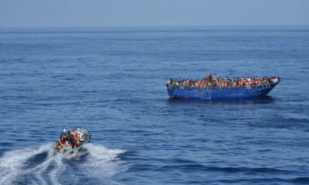 ВМС Италии: более 1,5 тыс. мигрантов спасены у берегов Ливии
