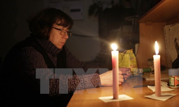 Украина возобновила поставки электроэнергии в Крым