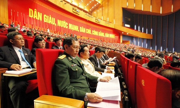 На 12-м съезде Компартии Вьетнама рассматриваются партийные документы 
