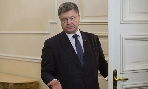 Президент Украины пригрозил распустить Раду, если на этой неделе не будет сформирована коалиция