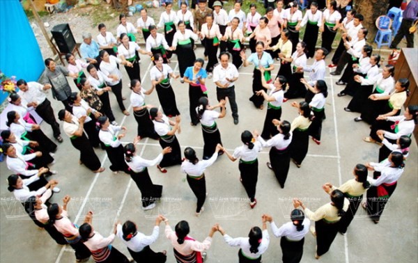 Будет составлено досье танца «сое» народности Тхаи для подачи в ЮНЕСКО 