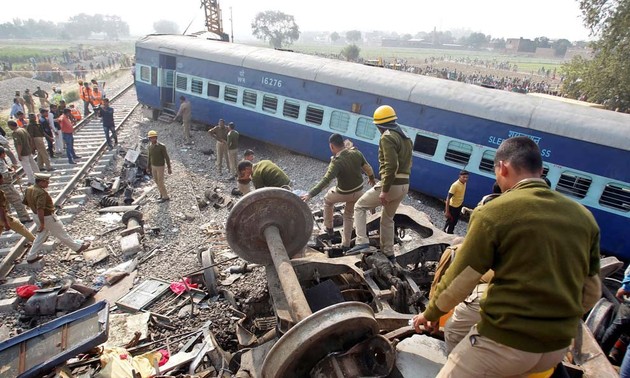 Вьетнам выразил соболезнования по поводу аварии с поездом в Индии