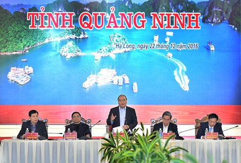 Нгуен Суан Фук пожелал, чтобы Куангнинь стала локомотивом в деле экономического развития страны