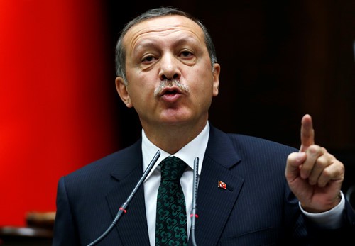 Турция отправила подкрепления в Сирию 