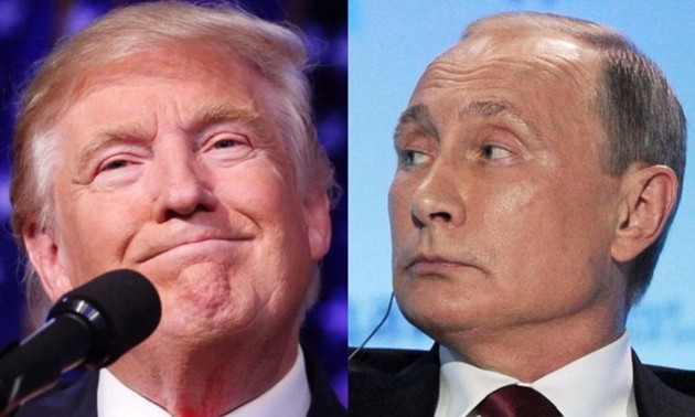 Помощники Трампа опровергли данные о его встрече с Путиным в Рейкьявике 