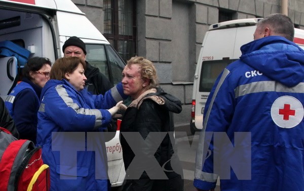 В результате теракта в петербурском метро пострадали многие люди