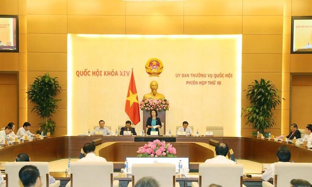 В Ханое открылось 10-е заседание Посткома Национального собрания Вьетнама 