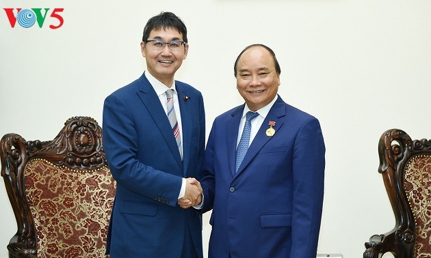 Нгуен Суан Фук принял советника премьер-министра Японии Кавая Кацуюки