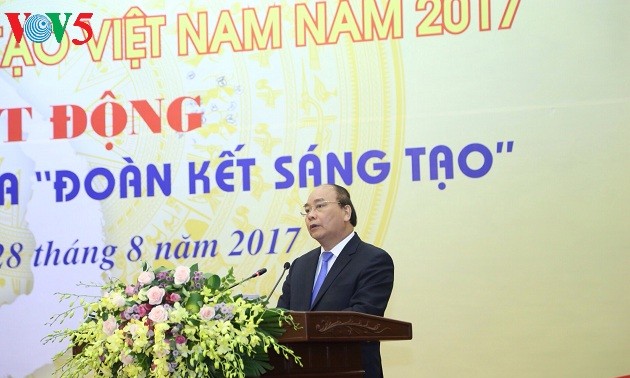 Опубликована Золотая книга инициатив Вьетнама 2017