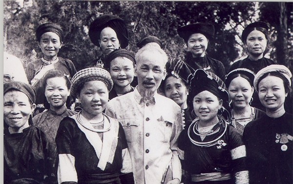 Во Вьетнаме отмечается 87-я годовщина со дня создания Союза вьетнамских женщин