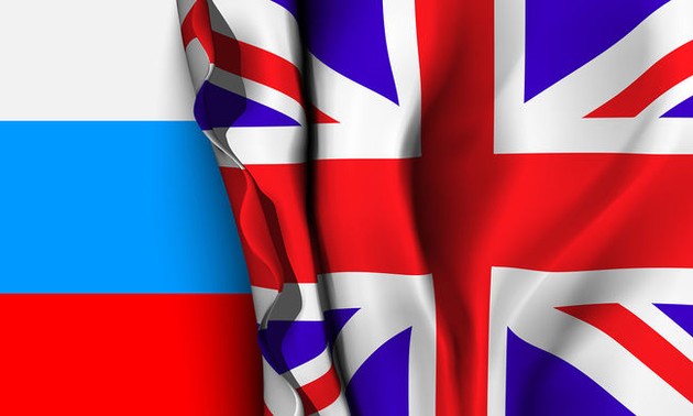 Великобритания отреагировала на высылку своих дипломатов из России