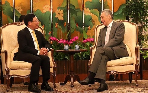 Вьетнам и Сингапур стремятся развивать отношения стратегического партнерства 