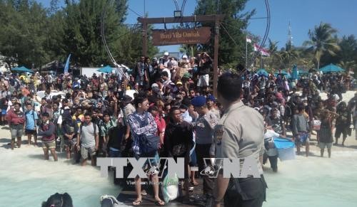 С острова Ломбок в Индонезии эвакуировали более 2000 туристов