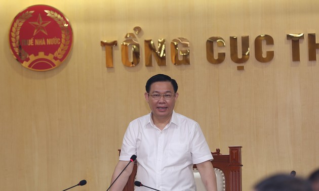 Выонг Динь Хюэ провел рабочую встречу с Главным налоговым управлением по проекту Закона об управлении налогами