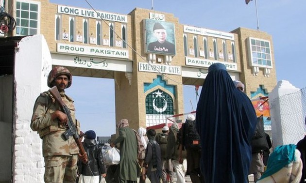 Пакистан и Афганистан временно закроют границу