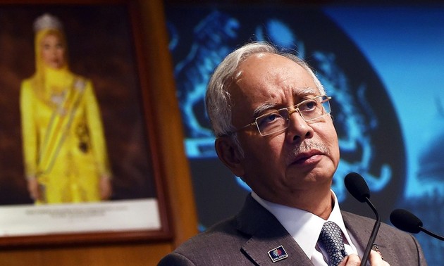 Экс-премьеру Малайзии предъявили обвинение в подлоге аудиторского доклада по инвестфонду