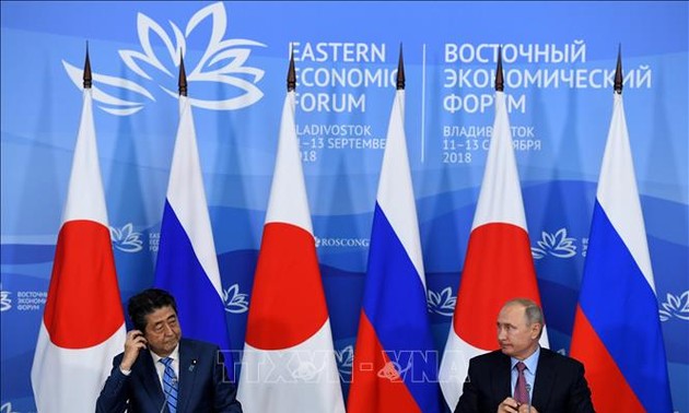 Япония выразила протест России в связи со строительством общежитий для военных на спорных островах