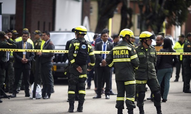 Число жертв взрыва в полицейской академии в Колумбии достигло 21 человека