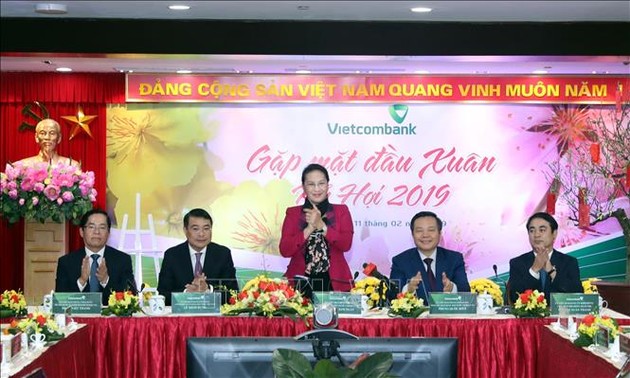 Нгуен Тхи Ким Нган поздравила с Новым годом сотрудников Vietcombank, HDBank, Vietjet Air