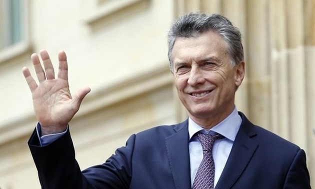 Президент Аргентины начал государственный визит во Вьетнам