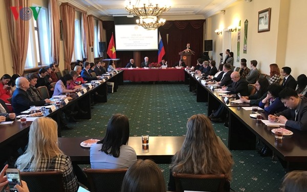 В Москве прошел семинар «Обучение вьетнамскому языку и вьетнамоведение в РФ»
