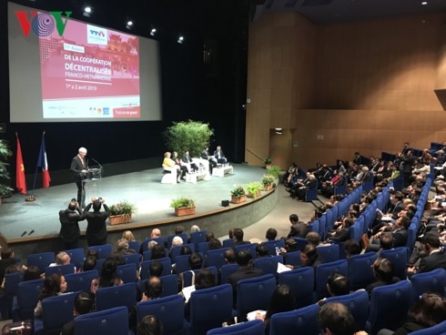 В Тулузе открылась 11-я конференция по сотрудничеству между районами Вьетнама и Франции