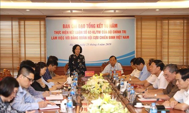 Чыонг Тхи Май: необходимо повышать роль Общества ветеранов войны Вьетнама в работе с народными массами