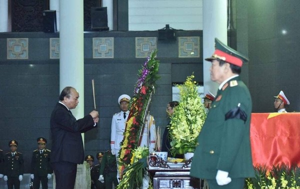 Церемония прощания с бывшим президентом Ле Дык Анем