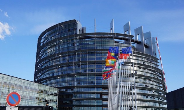 У членов Европарламента разногласия по перенесению штаб-квартиры ЕП из Страсбурга в Брюссель 