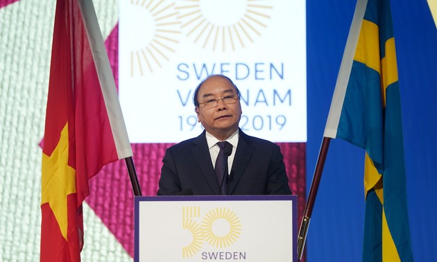 Вьетнамо-шведский бизнес-форум в Стокгольме