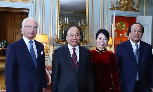 Премьер-министр Вьетнама завершил официальный визит в Швецию