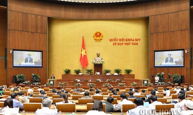 Совершенствуются правила функционирования Нацсобрания Вьетнама