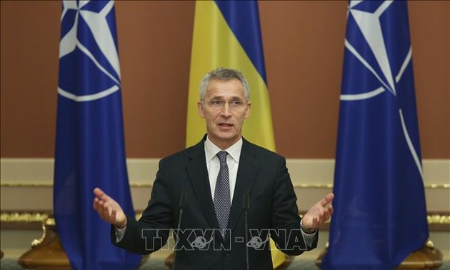Столтенберг: Двери НАТО открыты для Украины