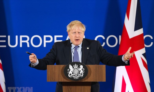 Британский премьер разочарован тем, что Brexit не состоялся 31 октября 