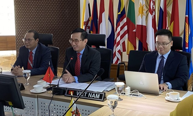 Вьетнам председательствовал на заседании Координационного комитета по взаимосвязям АСЕАН